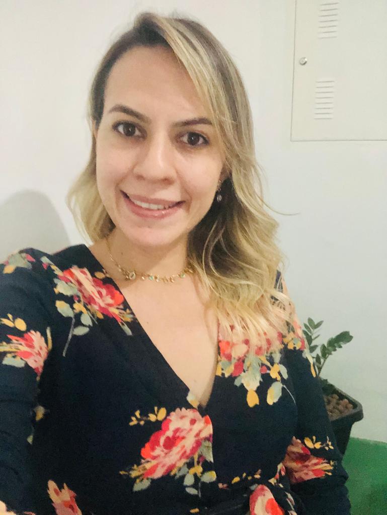 Manuella Virgínia de Oliveira Manuella Virgínia de Oliveira